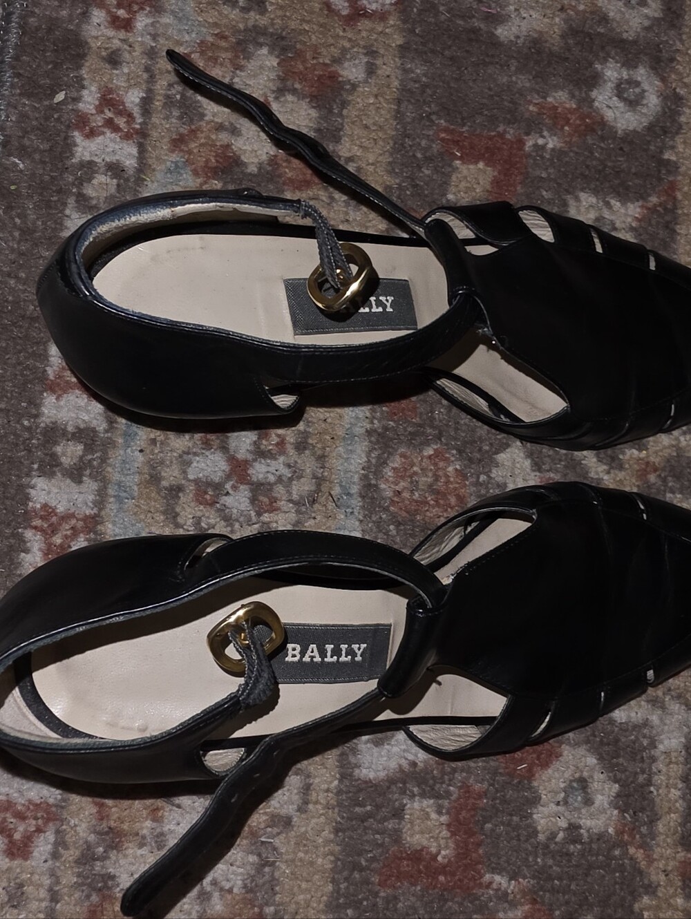BALLY Super Cute Strappy Heels Black Leather Size 7 Pre-owned - Picture 6 of 6